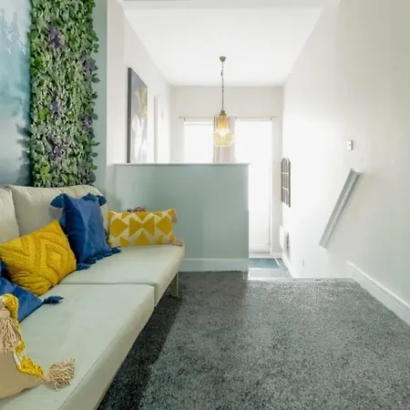 526 Gloucester Flat 2- Hopewell Apartament *