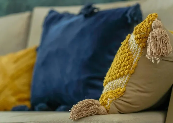 526 Gloucester Flat 2- Hopewell * Bristol