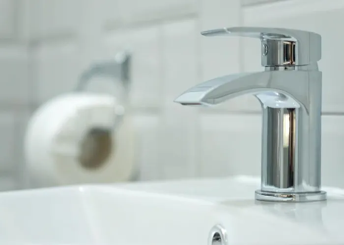 526 Gloucester Flat 2- Hopewell * Bristol