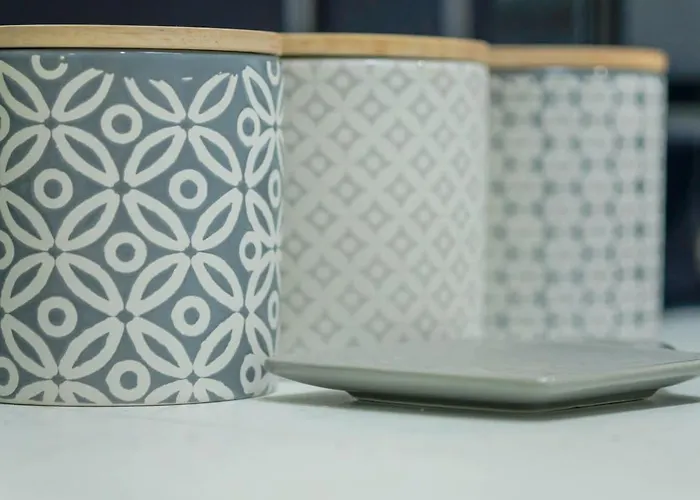 526 Gloucester Flat 2- Hopewell Apartmán *